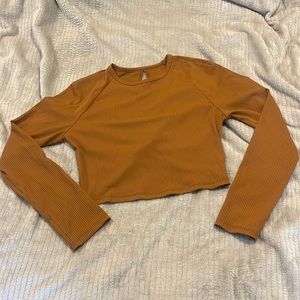 Long sleeve | Tan Cut-out | Crop Top
